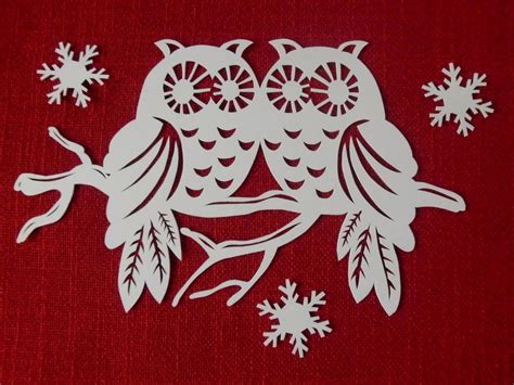 Basteln frühling fensterdeko bastelei scherenschnitt winter weihnachten basteln vorlagen. Eulen Duo auf Ast - Fensterbild filigran | Fensterbilder ...