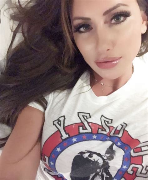 Holly Sonders T Shirts For Women Fashion Brunette Beauty