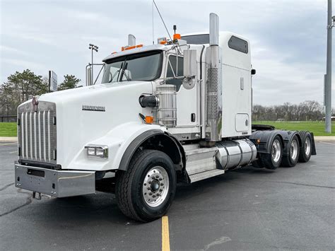 Used 2009 Kenworth T800 Aerodyne Sleeper Cummins Isx Tri Axle 550