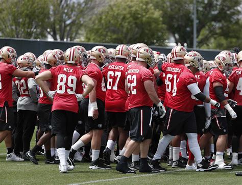 Are there wine lockers for restaurants and country clubs? The state of 49ers' locker room is strong
