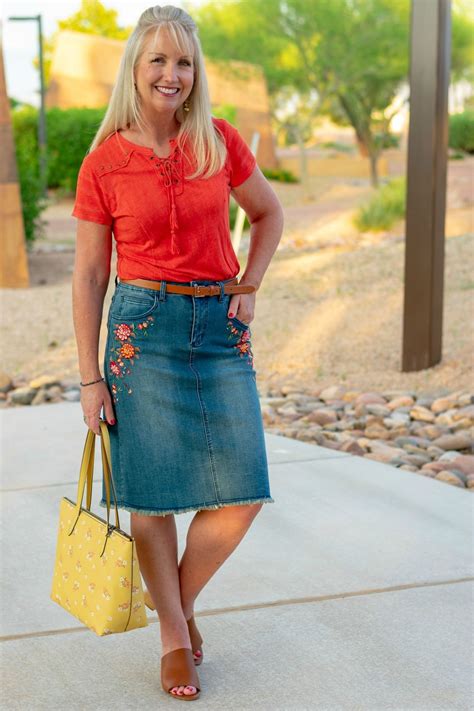 36 Best Fall Fashion Trends For Women Over 40 With Images Denim