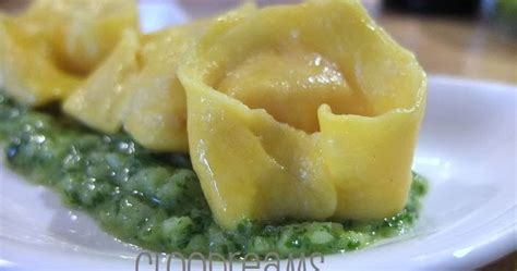 CLOODREAMS TORTELLONI DI ZUCCA CON CREMA DI MELE E RUCOLA