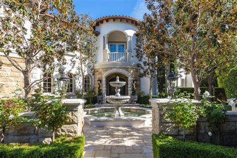 Luxurious Private Sherwood Country Club Estate