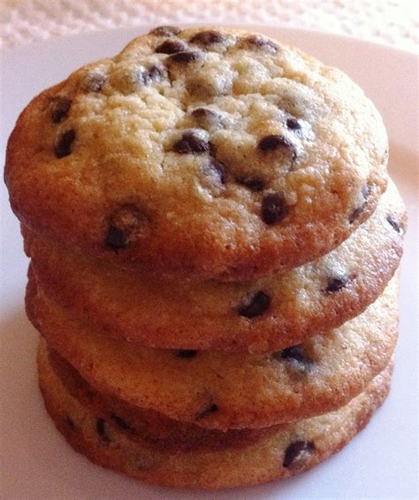 Allora dovete assolutamente provare i biscotti con gocce di cioccolato senza burro. Chocolate Chips Cookies - Biscotti con gocce di cioccolato ...