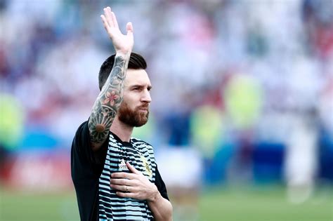 Welcome to the official leo messi facebook page. International football news: Lionel Messi returns to ...