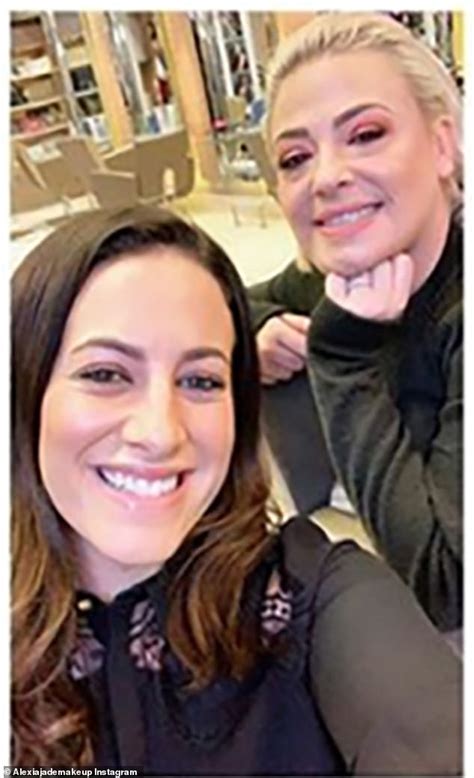 Ant Mcpartlins Ex Wife Lisa Armstrong Posts Rare Smiling Snap Daily Mail Online