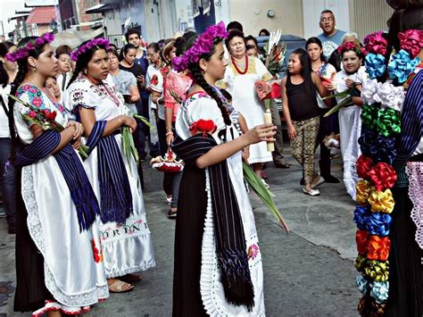 Uruapan Tradiciones Mexicanas Mexico Lindo Cultura
