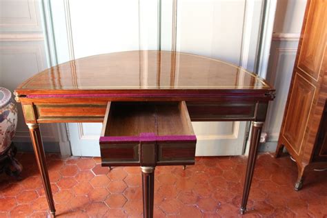 We did not find results for: Table à jeu demi-lune en acajou XVIIIe siècle - N.45961