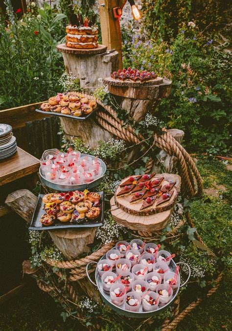 Grazing Tables: 18 Ideas for Your Wedding and How to Make Your Own