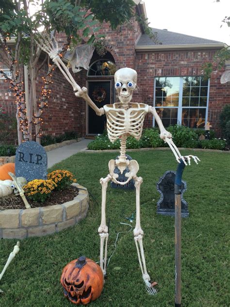 Skeleton Waving From Our Yard Halloween Yard Props Halloween Lawn