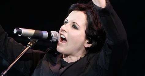 It wasn't until the following day that news outlets like the irish independent reported that police ruled her untimely death not suspicious, leaving family, friends, and. Dolores O'Riordan Dead - The Cranberries Lead Singer ...