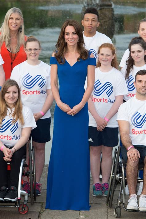 The Duchess Wore A Roland Mouret Royal Blue Gown To The Sportsaid 40th