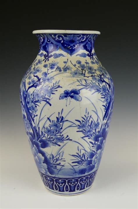 Sold Price Antique Japanese Blue And White Porcelain Vase July 6 0118