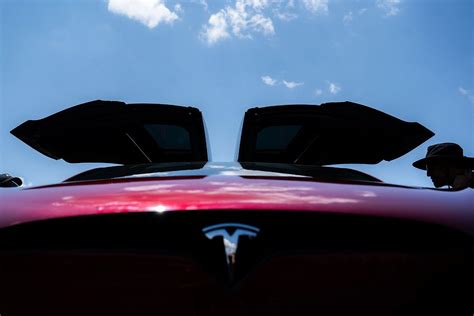 Tesla Shares Jump After Morgan Stanley Predicts Dojo Supercomputer