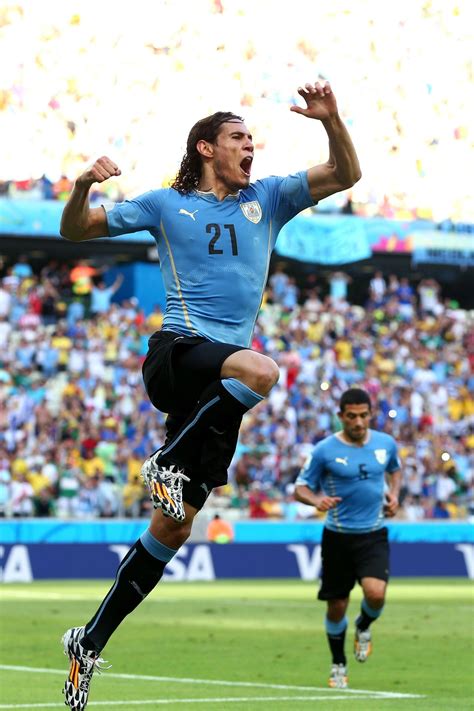 Edinson cavani is a uruguayan professional footballer. Edinson Cavani of Uruguay NT | Voetbal, Sport