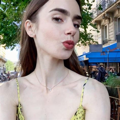 Selfies Of Emily Cooper Lilycollins Lily Collins Lilly Collins