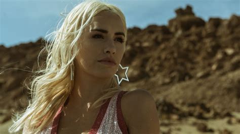 💋 from the creators of #moneyheist. Conocé a los protagonistas de Sky Rojo, la nueva serie de ...