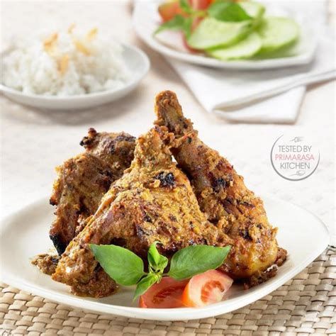 Ayam bakar sendiri pun cukup populer mengingat bahan baku ayam yang cukup mudah didapat dan harganya murah. Resep Ayam Bakar Padang