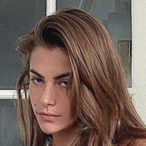 The 1990s is often remembered as a decade of peace, prosperity and the rise of the internet (world wide web). Clara Berry - Bio, Family, Trivia | Famous Birthdays