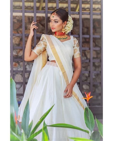 Kerala Onam Contemporary Design Kerala Saree Blouse Designs Kerala Engagement Dress Set Saree