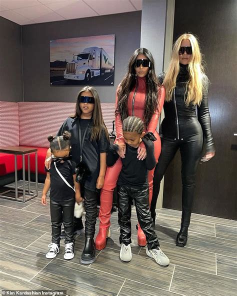 Khloe Kardashian And Daughter True Get Covid Reality Star Says Theyll