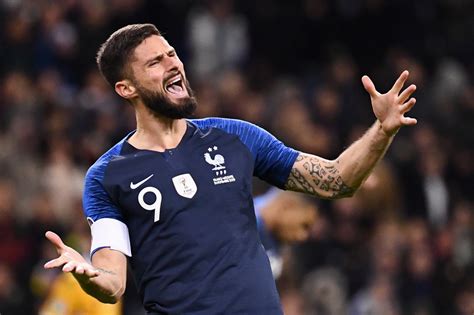 Mbappe and giroud at loggerheads just days before euro clash vs germany. Olivier Giroud muốn gia hạn hợp đồng cùng Chelsea
