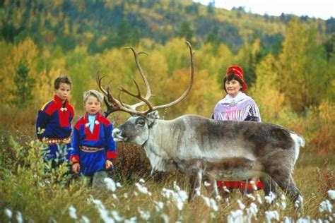 happy holidays places where you can actually visit reindeer