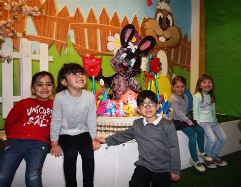 Im heutigen alltag spürt man meist nicht mehr viel auch war es brauch, vor allem die kinder am karsamstag zur beichte zu schicken. Oster-Aktion in der Rathaus Galerie Essen - Besucher können bis Karsamstag abstimmen: Welche ...