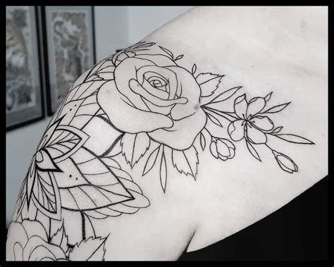 50 Cool Rose Shoulder Tattoo Ideas 2024 Inspiration Guide