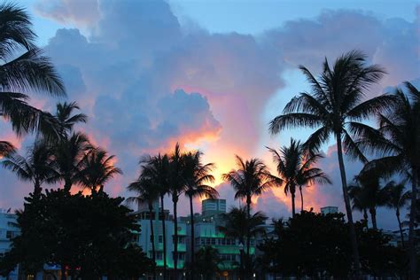 Beautiful Miami Beach Sunset By Hazal O Beach Sunset Sunset Miami