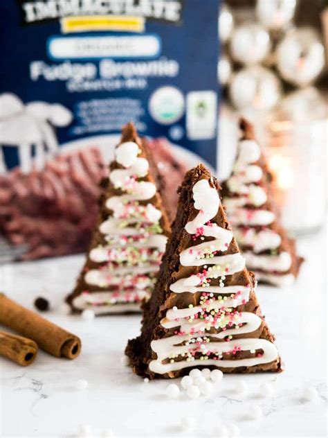 The christmas brownies turned out so cute, and i got. Christmas Brownies Ideas / Christmas Brownies - I hope you ...