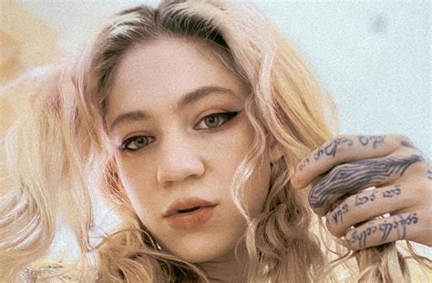 Who is grimes, elon musk's. Babynavnet X Æ A-12 Musk forklares av Grimes - mens Elon ...