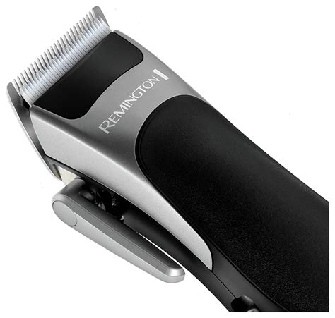 The remington hkvac2000 vacuum hair clipper in use. Remington 25 Piece Stylist Men's Hair Clippers Set HC366 ...