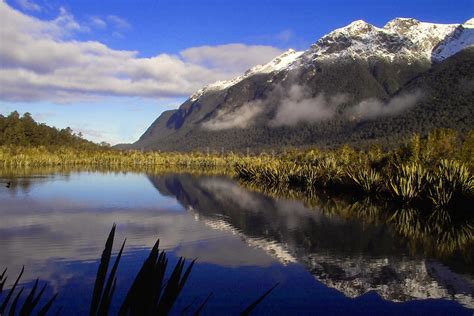 Mirror lake campground is located just off the mirror lake scenic byway on the shores of its beautiful namesake lake at an elevation of 10,400 feet. Mirror Lake on the road from Te Anu to Milford Sound ...
