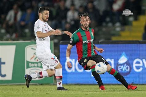 Fifa 21 spezia calcio 2020/21. Calciomercato Lega Pro girone C, rivoluzione totale a ...