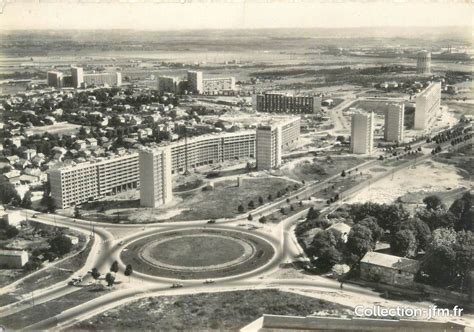 CPSM FRANCE 69 " Bron - Parilly, Vue aérienne sur les nouveaux