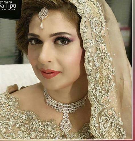 Pin By Kaz Ganai On Pakistani Weddings Pakistani Wedding Necklace