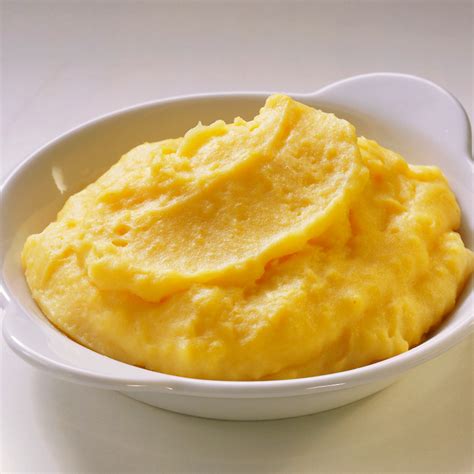 You can serve hot scoops of it on a plate, or let it cool till it hardens, then slice it and. Wat is Polenta? | Menuhulp