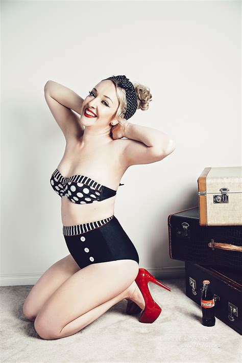 pinup boudoir photography special in toronto toronto boudoir photography by female