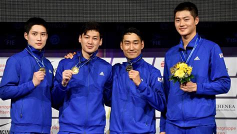 '어펜져스'로 불리는 펜싱 사브르 남자 대표팀의 출연에 제자들은 연신 감탄을 쏟아냈다. 스포츠서울 - 구본길-김정환 '그랜드슬램' 한국 펜싱 사브르 ...