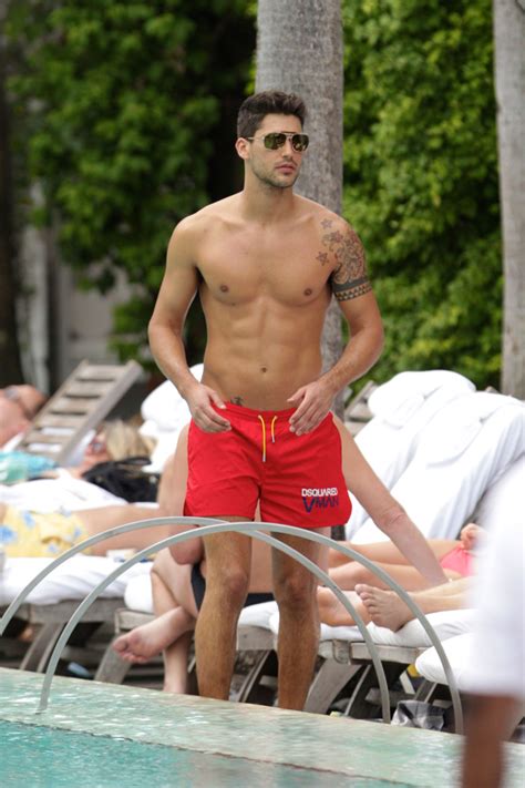 Model Miguel Iglesias Shirtless By The Pool In Miami Male Models Photo Fanpop