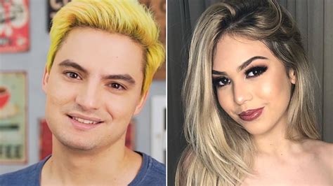 La estrella de youtube, felipe neto, lleva al escenario las historias de su libro en 2012, el canal de youtube de felipe neto se convirtió en el primero en portugués que obtuvo 1 millón de suscriptores. Felipe Neto toma atitude enérgica sobre Melody e internautas apoiam