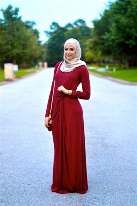 20 Best Jilbab Fashion Ideas This Season Red Dress Maxi Hijab Dress Hijab Outfit The Dress