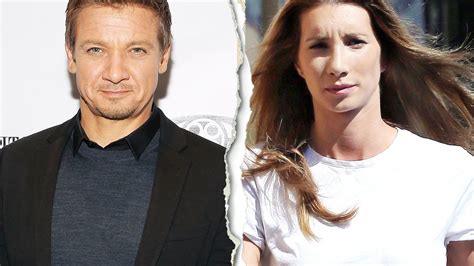 jeremy renner s wife sonni pacheco files for divorce report