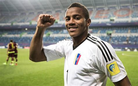 Latest on lens goalkeeper wuilker faríñez including news, stats, videos, highlights and more on espn. Wuilker Faríñez, el humilde portero que rompe moldes en ...