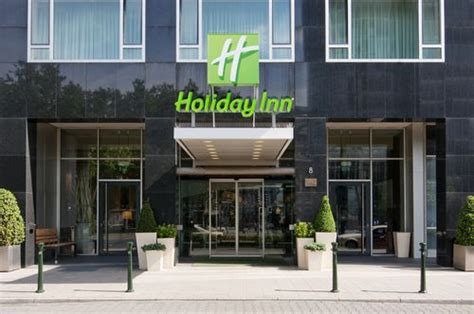 The düsseldorf main train station is just 1.5 km from the hotel away. Holiday Inn Düsseldorf City Centre-Königsallee, Dusseldorf ...