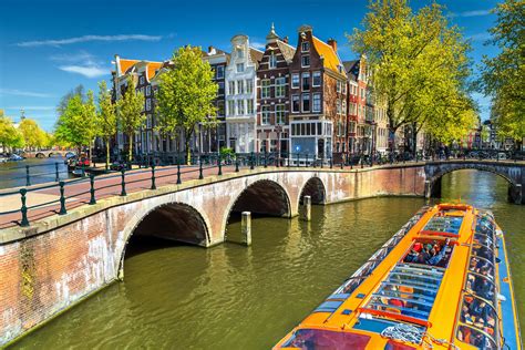 Amsterdam Sightseeing Tour & Canal Cruise - Nordic Experience