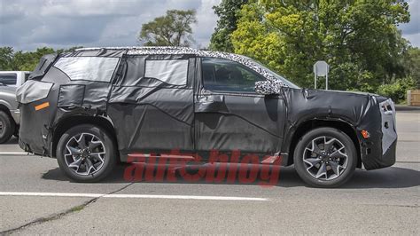 2024 Gmc Acadia To Go Full Size Again For Third Generation