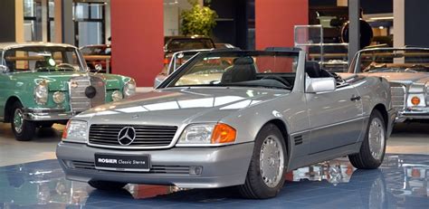 I don't like the look of the body style as much as the r129, but they do feature. Mercedes-Benz 300 SL 24V R129 - Classic Sterne