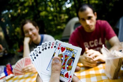 The game is best played with two to four players, but up to six can take part. Different Types of Indian Rummy Variation - Unfinished Man